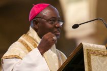 Archbishop Kaigama preaching at Mass