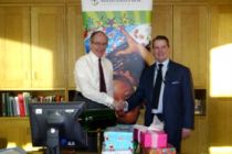 Sir Malcolm Rifkind and Colin Bloom with the Christmas shoeboxes ...
