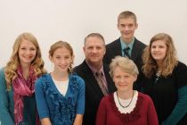 pastor-tom-vineyard-and-family