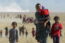 iraqi-yazaidis-fleeing-the-violence-and-the-islamic-state