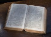 no-more-free-bibles-allowed-in-oklahoma-school-district