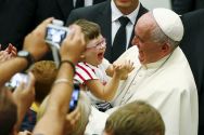 pope-francis-with-baby