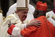 pope-francis-embraces-cardinal-ouedraogo