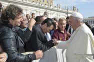 pope-francis-with-japanese-doctor-fukushima