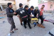 syrians-fight-over-looted-generator