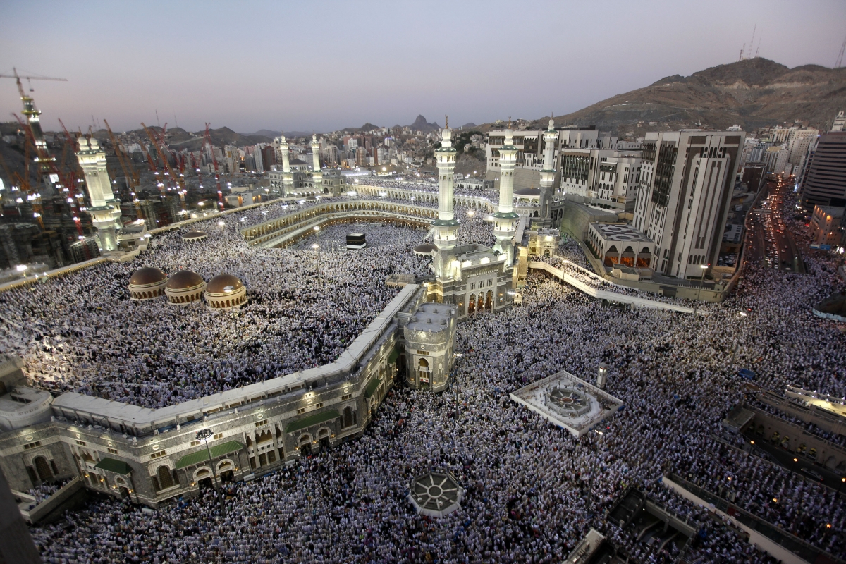 Районы мекки. Мечеть Аль-харам Мекка Саудовская Аравия. Заповедная мечеть (Масджид-Аль-харам). Мекка Медина Кааба. Мечети в Мекке и Медине.