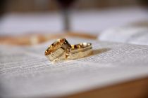 wedding-rings-on-bible