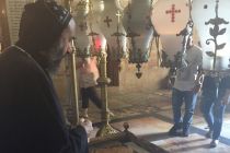 bishop-angaelos-in-the-church-of-the-holy-sepulchre-in-jerusalem