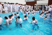 mass-baptism-of-muslim-background-believers