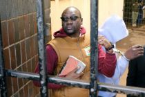 handcuffed-pastor-evan-mawarire-arrives-at-court-after-he-was-arrested-in-harare-zimbabwe-june-28-2017