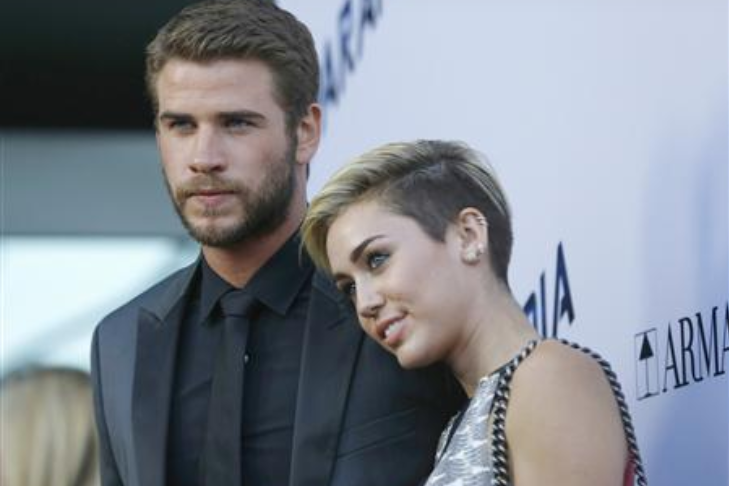 Miley Cyrus Pregnancy News Liam Hemsworths Gf Slams A Fan Who Said 8295