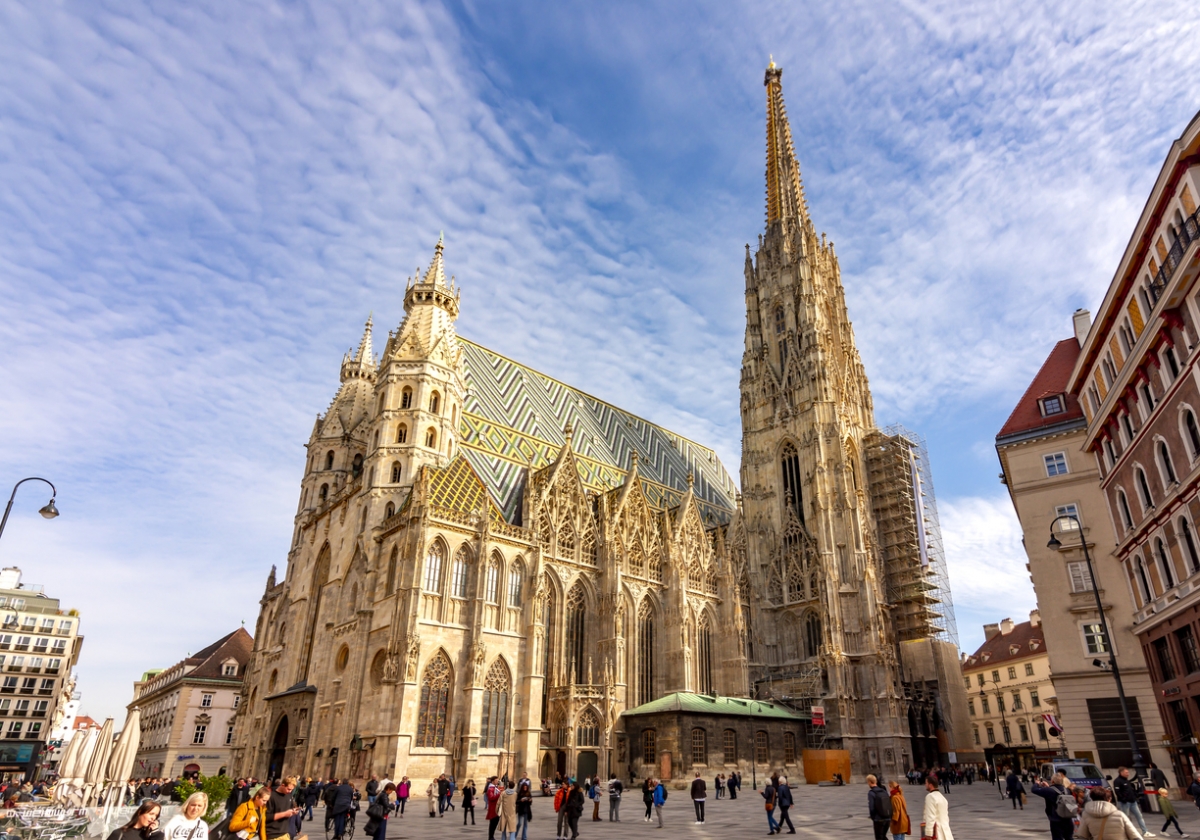 Vienna police warn of 'Islamist-motivated attack' on churches, houses of worship
